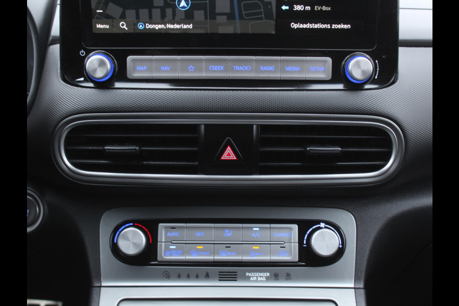 Hyundai Kona EV Fashion 64 kWh CLIMATE | CAMERA | DAB | CARPLAY | ADAPCRUISE | LED | NAVI | LMV17