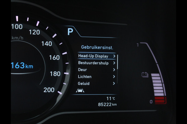 Hyundai Kona EV Fashion 64 kWh CLIMATE | CAMERA | DAB | CARPLAY | ADAPCRUISE | LED | NAVI | LMV17