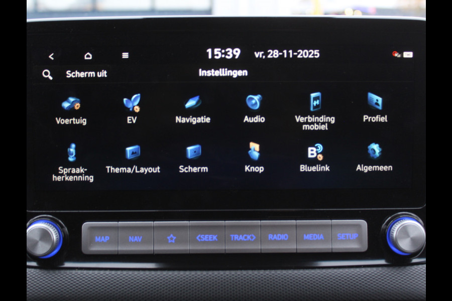 Hyundai Kona EV Fashion 64 kWh CLIMATE | CAMERA | DAB | CARPLAY | ADAPCRUISE | LED | NAVI | LMV17
