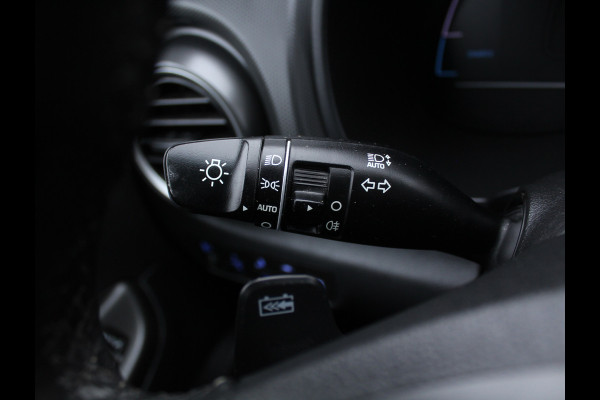 Hyundai Kona EV Fashion 64 kWh CLIMATE | CAMERA | DAB | CARPLAY | ADAPCRUISE | LED | NAVI | LMV17