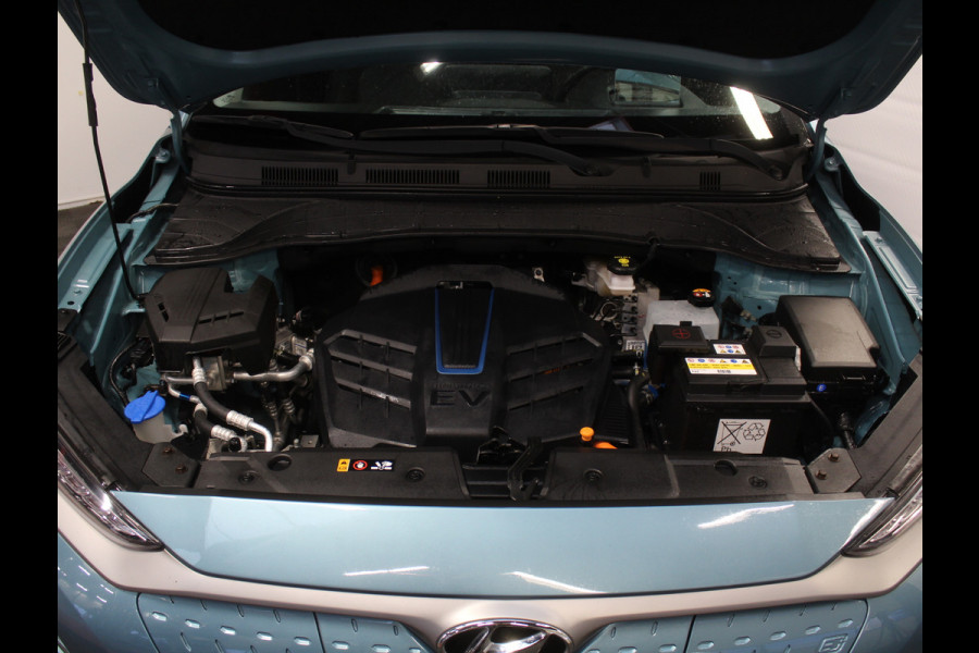 Hyundai Kona EV Fashion 64 kWh CLIMATE | CAMERA | DAB | CARPLAY | ADAPCRUISE | LED | NAVI | LMV17