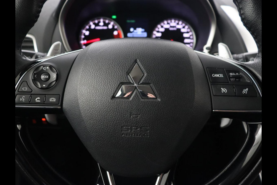 Mitsubishi Eclipse Cross 1.5 DI-T First Edition | Trekhaak | 360 Camera | Stoelverwarming | Head-Up | 18'' | Carplay | Keyless | Full LED | Dodehoek detectie | Climate control