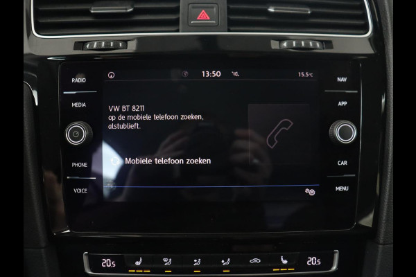 Volkswagen Golf 1.0 TSI Highline | 88.100km NAP | Stoelverwarming | Massage | Trekhaak | Carplay | Navigatie | Adaptive cruise | Virtual Cockpit | Climate control | 17'' | Parkeerhulp | Bluetooth