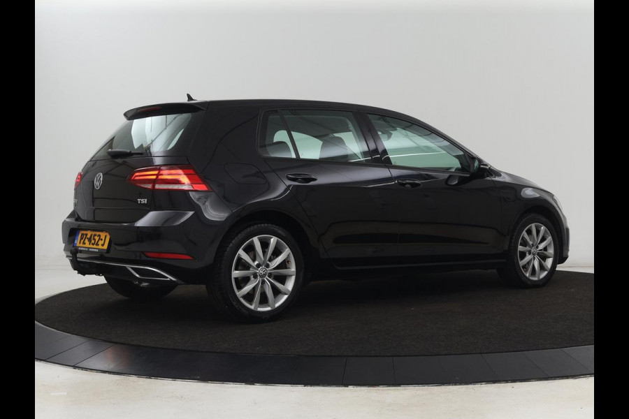 Volkswagen Golf 1.0 TSI Highline | 88.100km NAP | Stoelverwarming | Massage | Trekhaak | Carplay | Navigatie | Adaptive cruise | Virtual Cockpit | Climate control | 17'' | Parkeerhulp | Bluetooth