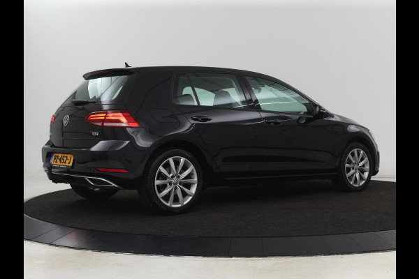 Volkswagen Golf 1.0 TSI Highline | 88.100km NAP | Stoelverwarming | Massage | Trekhaak | Carplay | Navigatie | Adaptive cruise | Virtual Cockpit | Climate control | 17'' | Parkeerhulp | Bluetooth