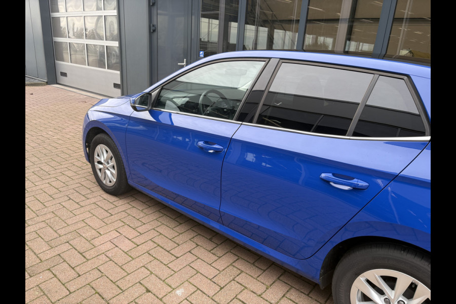 Škoda Fabia 1.0 TSi 95pk Business Edition 5-drs. PANODAK/ADAPT.CRUISE/CARPLAY/PDC/WINTERPACK