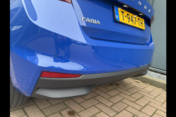 Škoda Fabia 1.0 TSi 95pk Business Edition 5-drs. PANODAK/ADAPT.CRUISE/CARPLAY/PDC/WINTERPACK