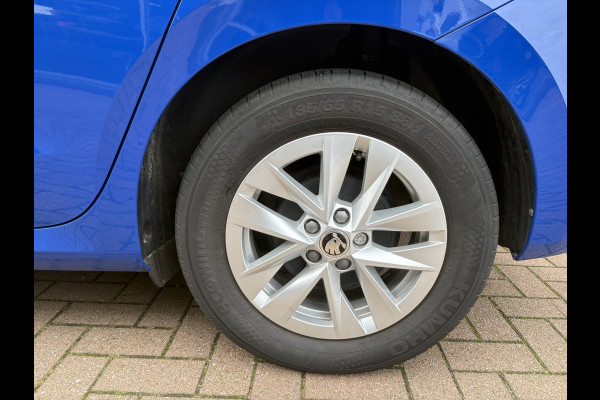 Škoda Fabia 1.0 TSi 95pk Business Edition 5-drs. PANODAK/ADAPT.CRUISE/CARPLAY/PDC/WINTERPACK