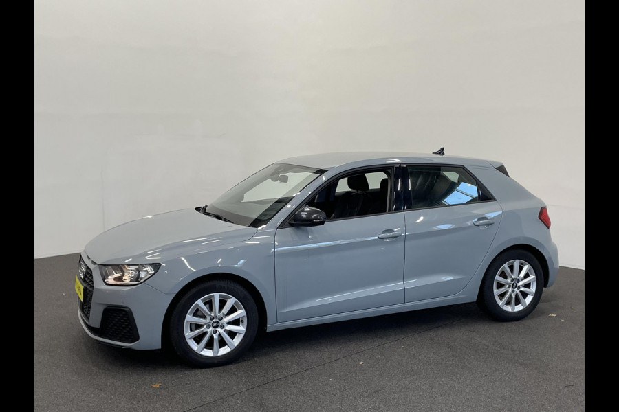 Audi A1 Sportback 35 TFSI 150pk S-tronic Navigatie Apple Carplay/Android Auto Parkeersensoren Virtual Cockpit Lichtmetalen velgen Airco