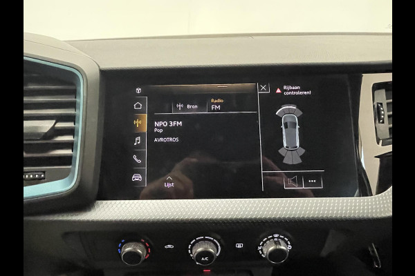 Audi A1 Sportback 35 TFSI 150pk S-tronic Navigatie Apple Carplay/Android Auto Parkeersensoren Virtual Cockpit Lichtmetalen velgen Airco