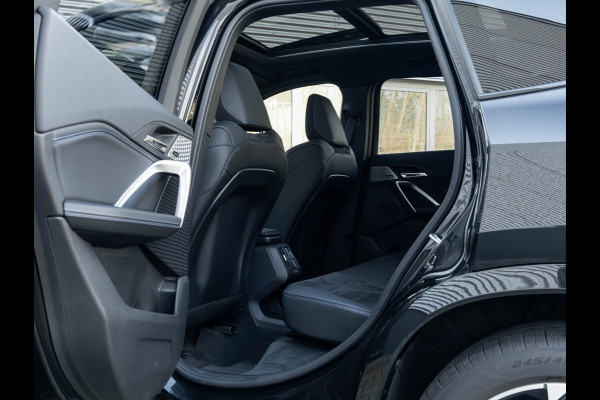 BMW X1 sDrive18i M-Sport Pro - Pano - Driving Ass Plus - Trekhaak - Harman Kardon