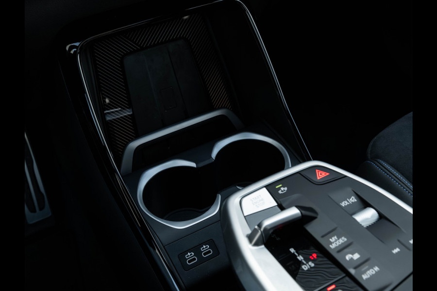 BMW X1 sDrive18i M-Sport Pro - Pano - Driving Ass Plus - Trekhaak - Harman Kardon