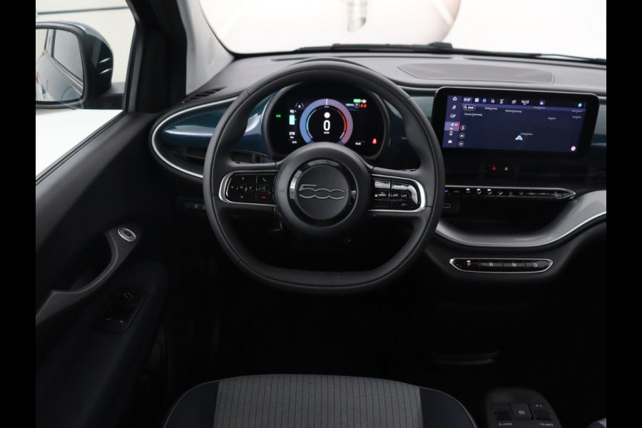 Fiat 500E Icon 42 kWh | 3 Fase | Carplay | Navigatie | Climate control | Parkeerhulp | Cruise control | DAB | Digital Cockpit | Keyless Start | Bluetooth