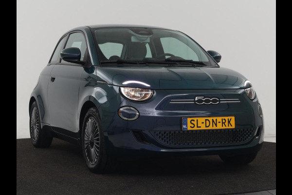 Fiat 500E Icon 42 kWh | 3 Fase | Carplay | Navigatie | Climate control | Parkeerhulp | Cruise control | DAB | Digital Cockpit | Keyless Start | Bluetooth