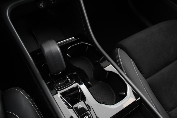 Volvo XC40 1.5 T5 Plug-in hybrid Ultimate Dark | Electrisch Glazen Panorama dak | Navigatie | Dab | Led | Adaptive Cruise Control | Camera | Parkeer sensoren