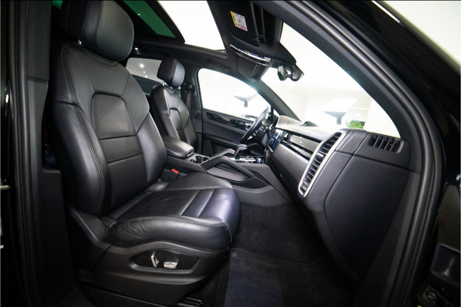 Porsche Cayenne 3.0 E-Hybrid 462PK | Sport Design | Pano | 22'' | Luchtvering | Bose | Garantie