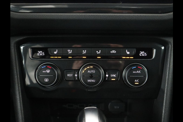 Volkswagen Tiguan 1.5 TSI R Line | Panoramadak | Stoelverwarming | Dynaudio | Keyless | Trekhaak | Camera | Adaptief LED | Carplay | Navigatie | Massage | Parkeerhulp | Adaptive cruise