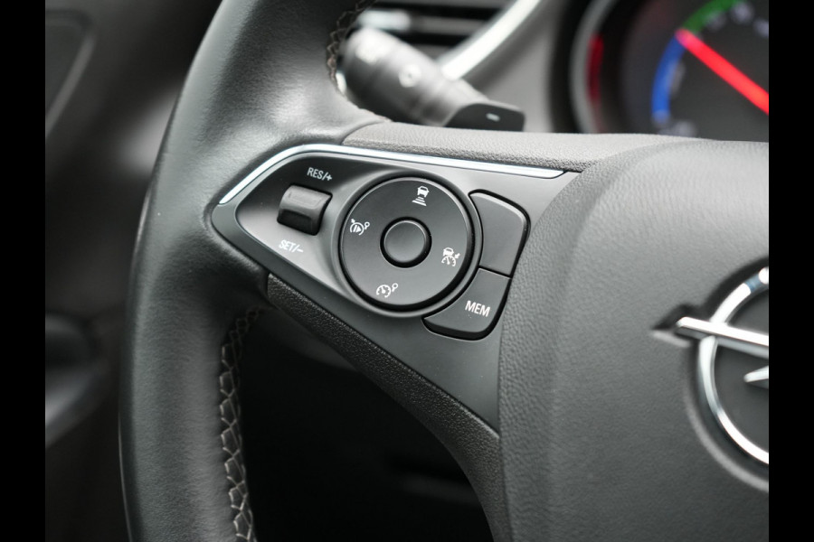 Opel Grandland 1.6 Turbo Ultimate Plug In Hybrid 225pk Dealer O.H PHEV | Lederen Sportstoelen Memory & Ventilatie | Adaptive Cruise | Apple Carplay | Stoelen & Stuur Verwarmd | Blis | Keyless | LED | Navigatie | 19"LM | DAB |