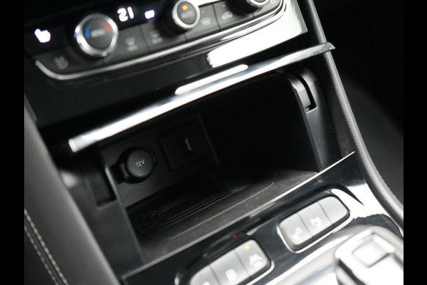 Opel Grandland 1.6 Turbo Ultimate Plug In Hybrid 225pk Dealer O.H PHEV | Lederen Sportstoelen Memory & Ventilatie | Adaptive Cruise | Apple Carplay | Stoelen & Stuur Verwarmd | Blis | Keyless | LED | Navigatie | 19"LM | DAB |
