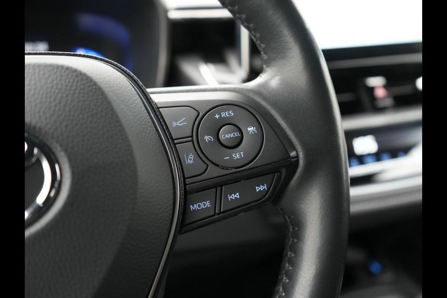 Toyota Corolla Touring Sports 2.0 Dynamic Plug In Hybrid 184pk Dealer O.H PHEV | Adaptive Cruise | Camera | Sportstoelen & Stuur Verwarmd | Apple Carplay | Navigatie | Keyless | Blis | DAB |