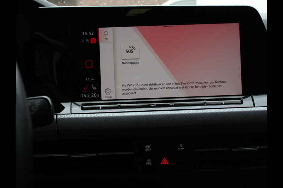 Volkswagen Golf 1.0 eTSI 110pk DSG Active | Panorama dak | Navigatie | Climate Control | Adaptive Cruise Control | Virtual Cockpit | Stoelverwarming | Extra Getint Glas