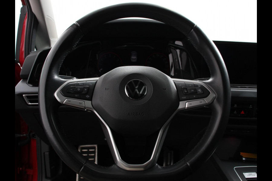 Volkswagen Golf 1.0 eTSI 110pk DSG Active | Panorama dak | Navigatie | Climate Control | Adaptive Cruise Control | Virtual Cockpit | Stoelverwarming | Extra Getint Glas