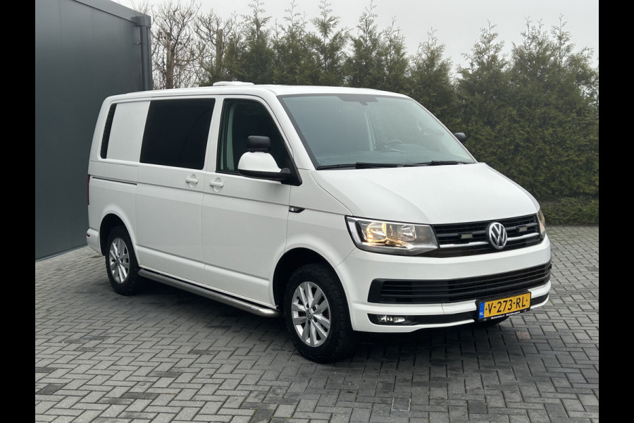 Volkswagen Transporter 2.0 TDI 150 PK / 4MOTION / 1e EIG. / L1H1 / TREKHAAK / ACHTERKLEP / AIRCO / CRUISE / 3-ZITS