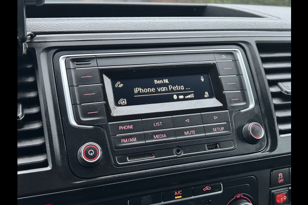 Volkswagen Transporter 2.0 TDI 150 PK / 4MOTION / 1e EIG. / L1H1 / TREKHAAK / ACHTERKLEP / AIRCO / CRUISE / 3-ZITS