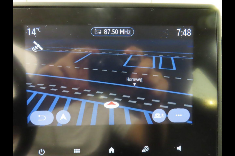 Renault Clio 1.0 TCe Intens Airco ECC Navi Carplay Cruise Control Full LED Virtual Cockpit 16" LM Velgen Half leder APK 06-2026