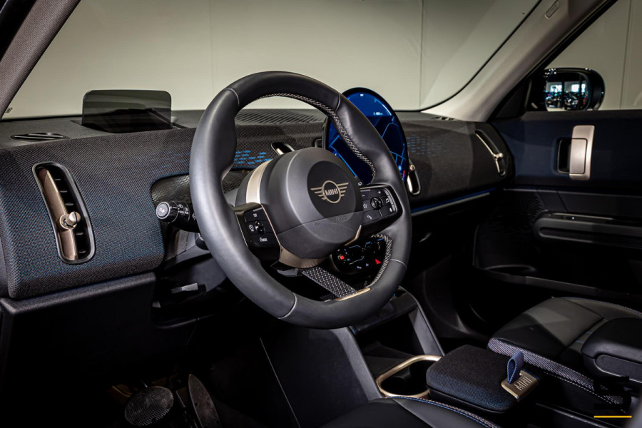 MINI Countryman 1.5 C Favoured M Plus|Pano|HUD|Cam|Leder