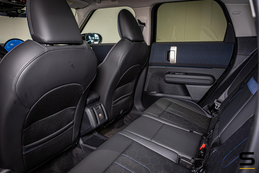 MINI Countryman 1.5 C Favoured M Plus|Pano|HUD|Cam|Leder