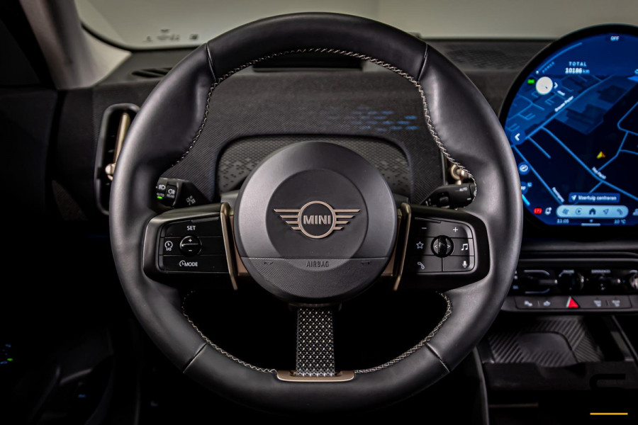 MINI Countryman 1.5 C Favoured M Plus|Pano|HUD|Cam|Leder