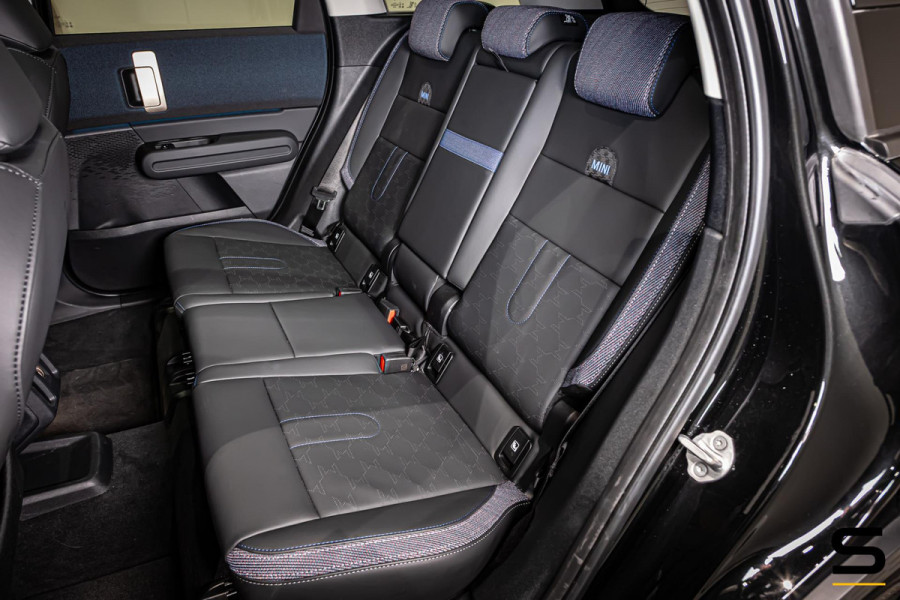 MINI Countryman 1.5 C Favoured M Plus|Pano|HUD|Cam|Leder