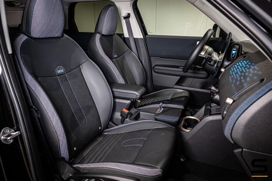 MINI Countryman 1.5 C Favoured M Plus|Pano|HUD|Cam|Leder