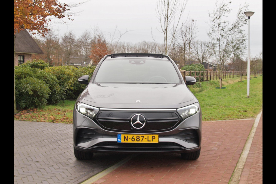 Mercedes-Benz EQA 250 Business Solution AMG 67 kWh | Burmester | Panoramadak | 360 Camera | Head-Up Display | Sfeerverlichting |