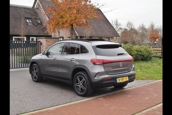 Mercedes-Benz EQA 250 Business Solution AMG 67 kWh | Burmester | Panoramadak | 360 Camera | Head-Up Display | Sfeerverlichting |