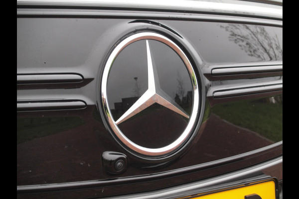 Mercedes-Benz EQA 250 Business Solution AMG 67 kWh | Burmester | Panoramadak | 360 Camera | Head-Up Display | Sfeerverlichting |