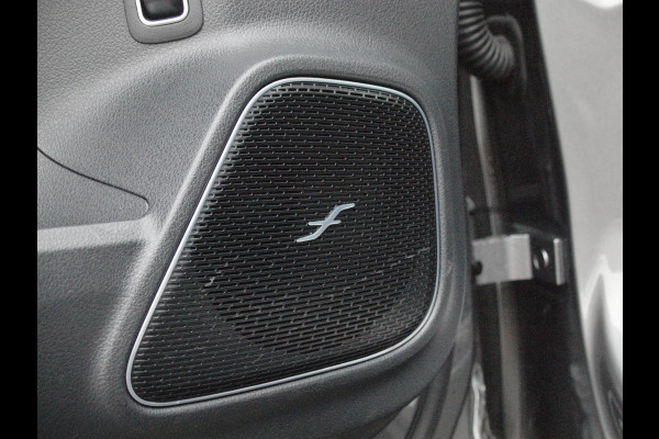 Mercedes-Benz EQA 250 Business Solution AMG 67 kWh | Burmester | Panoramadak | 360 Camera | Head-Up Display | Sfeerverlichting |