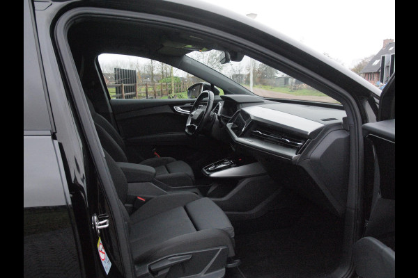 Audi Q4 e-tron 40 Launch edition Advanced 77 kWh | Black Optic | Warmtepomp | Achteruitrijcamera | NL-Auto |
