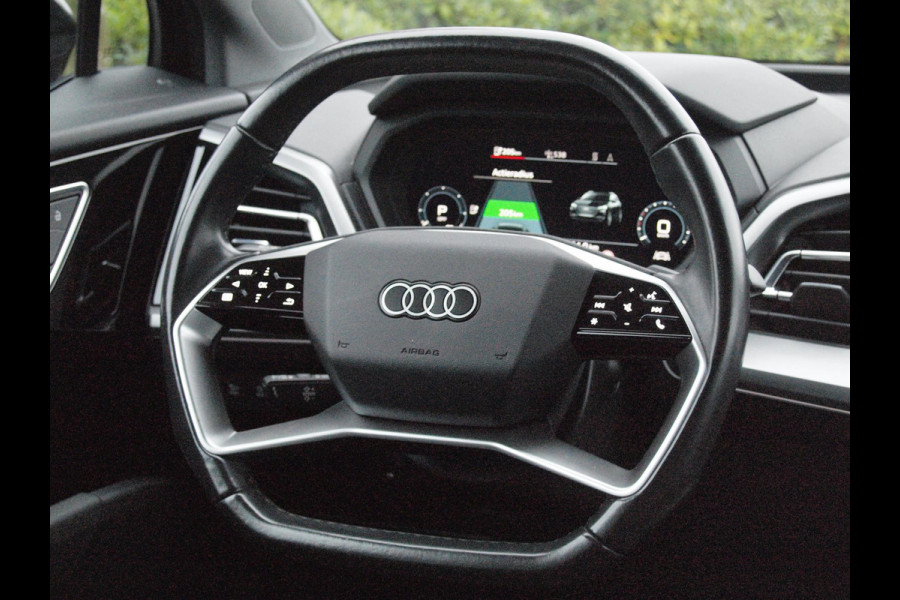 Audi Q4 e-tron 40 Launch edition Advanced 77 kWh | Black Optic | Warmtepomp | Achteruitrijcamera | NL-Auto |