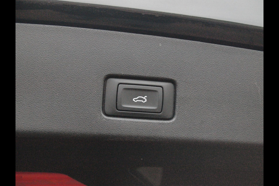 Audi Q4 e-tron 40 Launch edition Advanced 77 kWh | Black Optic | Warmtepomp | Achteruitrijcamera | NL-Auto |