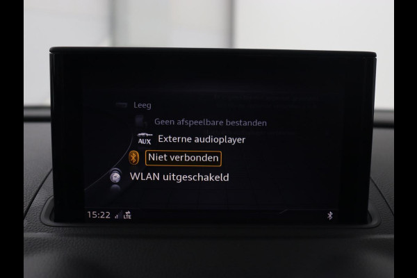 Audi A3 1.0 TFSI Sport S Line Edition | Sportstoelen | Half leder | Full LED | Navigatie | Cruise control | 18'' | Climate control | Bluetooth