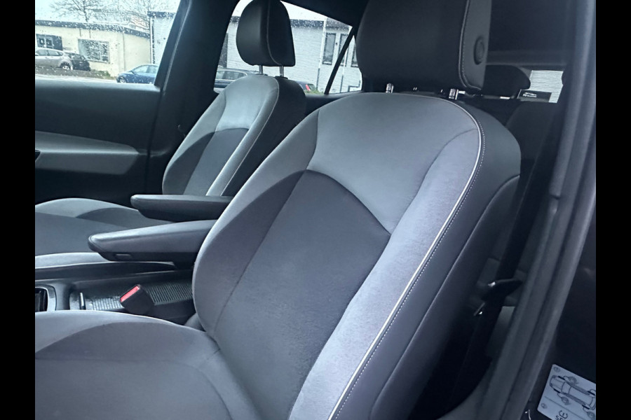 Volkswagen ID.3 First Plus 58 kWh CAMERA / STOELVERW.