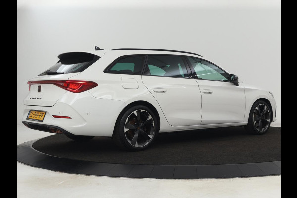 CUPRA Leon 1.4 eHybrid | Stoelverwarming | Carplay | Camera | Navigatie | Sfeerverlichting | Stuurverwarming | Keyless | Adaptive cruise | Sportstoelen | Climate control | Park Assist | PHEV | Plug In
