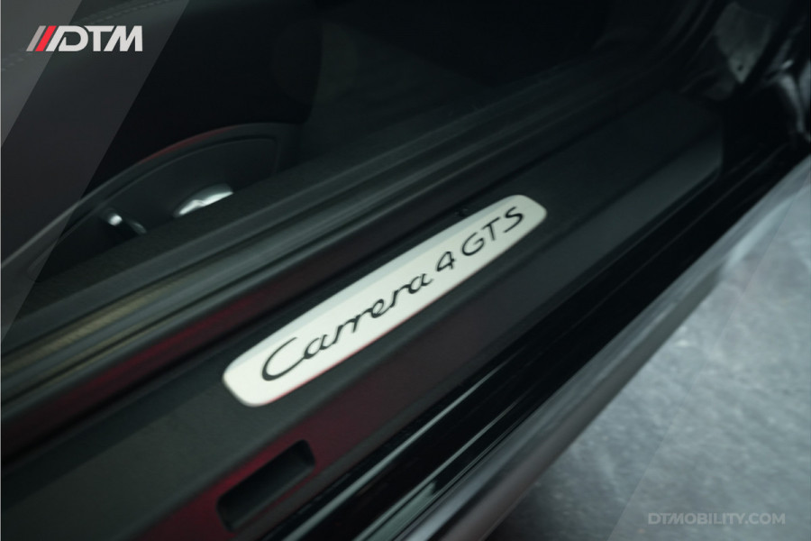 Porsche 911 3.0 Carrera 4 GTS | Chrono | Panoramadak |