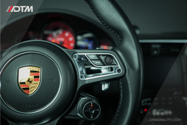 Porsche 911 3.0 Carrera 4 GTS | Chrono | Panoramadak |