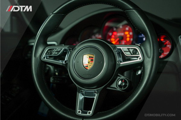 Porsche 911 3.0 Carrera 4 GTS | Chrono | Panoramadak |