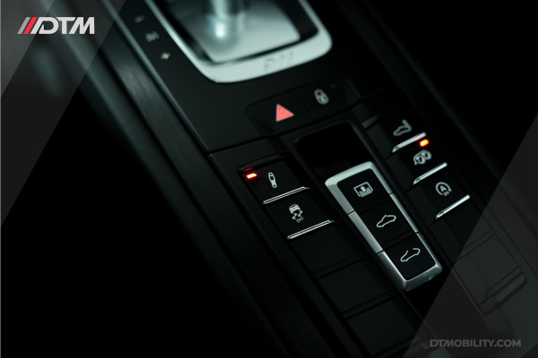 Porsche 911 3.0 Carrera 4 GTS | Chrono | Panoramadak |