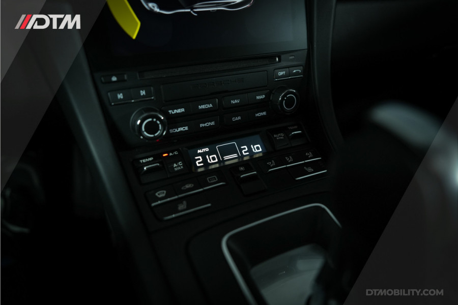 Porsche 911 3.0 Carrera 4 GTS | Chrono | Panoramadak |