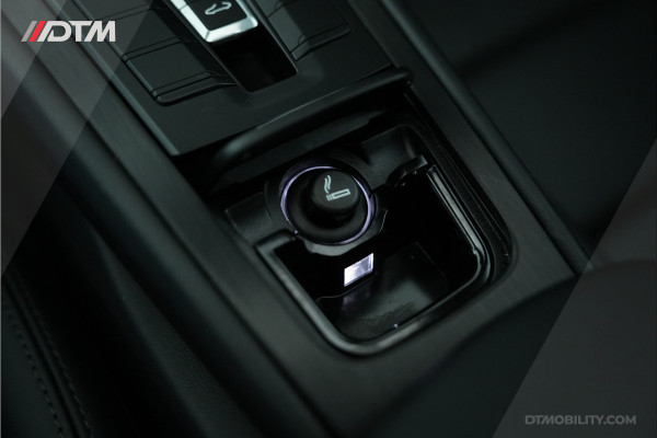 Porsche 911 3.0 Carrera 4 GTS | Chrono | Panoramadak |